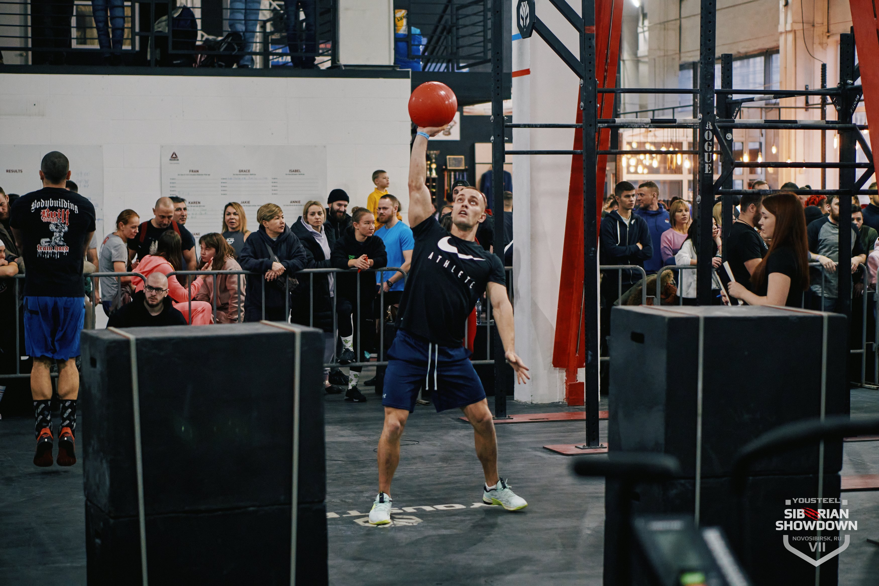 БУ SlamBall 15kg RED